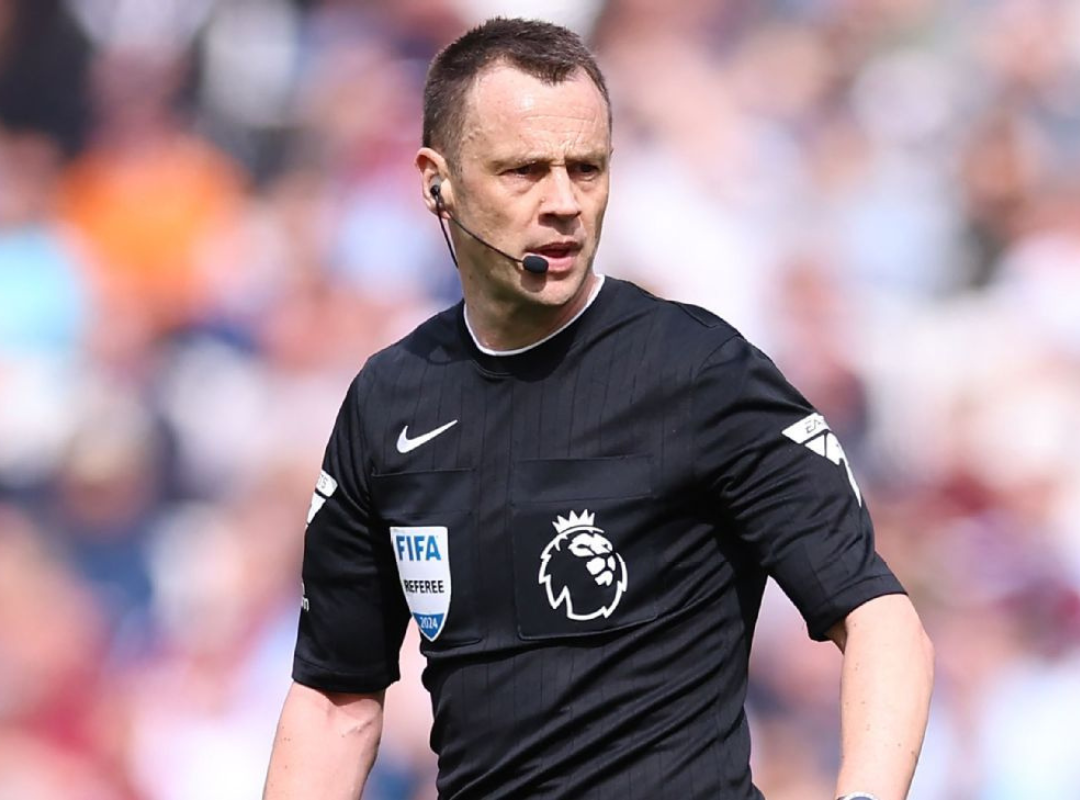 Stuart Attwell Kembali Pimpin Laga Arsenal vs Manchester City Sports Betting